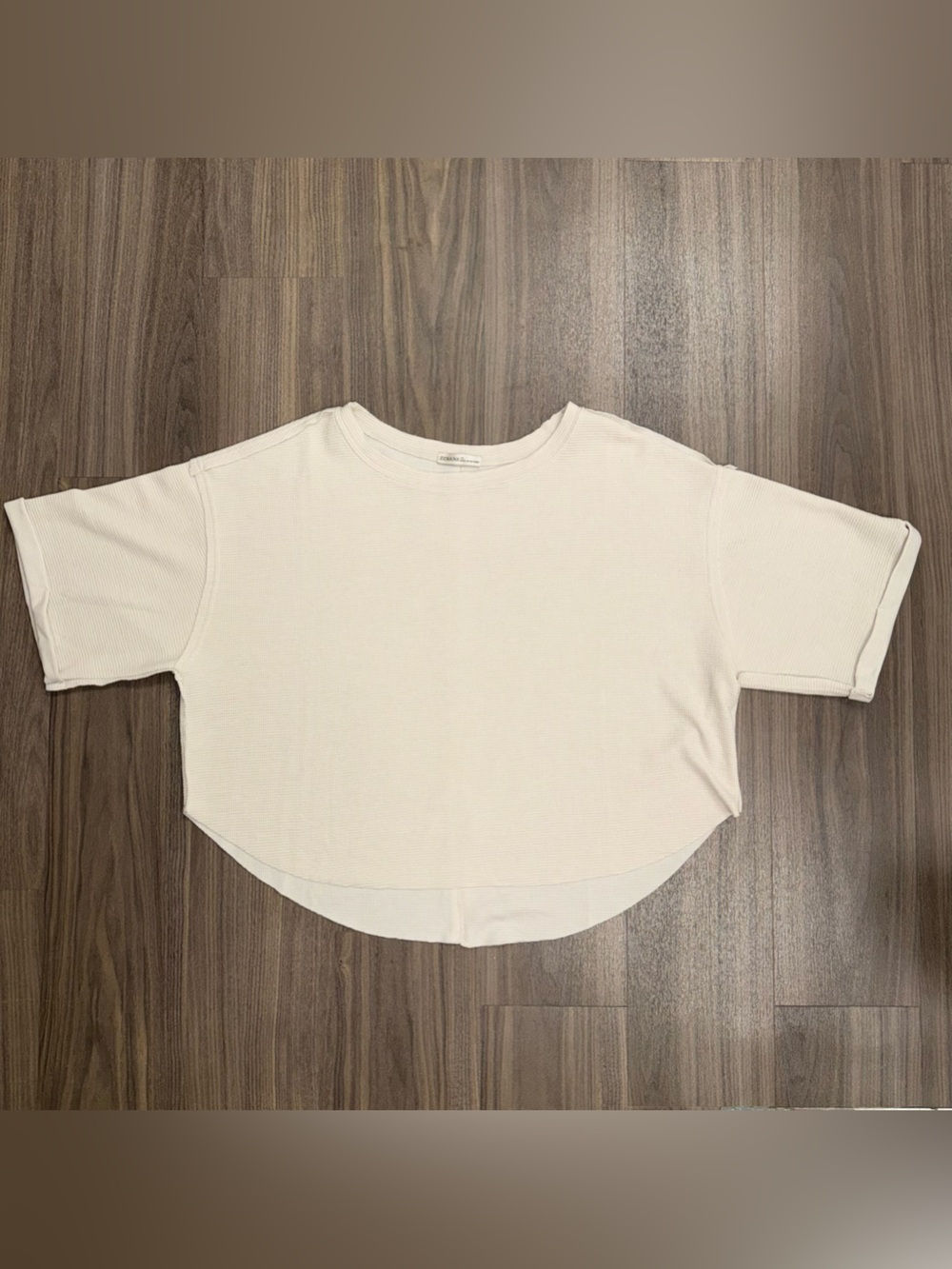 Zenana high-low Boxy waffle Top in Cream size 1X. Cuffed sleeves